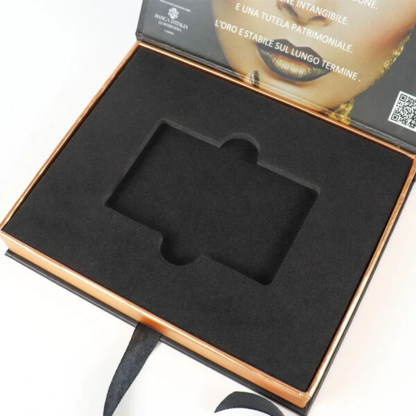 Cosmetic VIP Membership Card Gift Box with Foam Insert