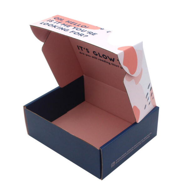 Retail-Ready Beauty Mailer Box with Pink Interior Print Retail-Ready Beauty Mailer Box with Pink Interior Print