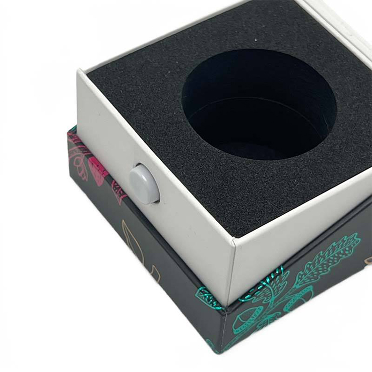 Luxe, recyclebare, magnetische hardkartonnen doos met klapdeksel